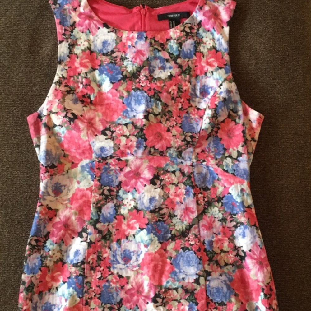 Fitted floral Forever 21 dress